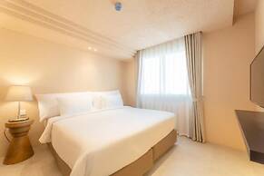 Mai Hotel