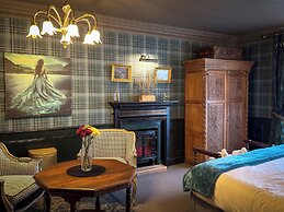 Glencruitten House
