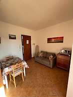 Studio's Pavese