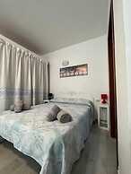 Studio's Pavese