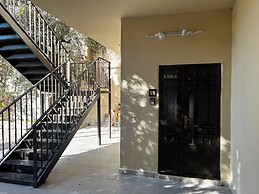 Downtown inn