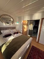 Levant Pension de Luxe
