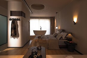 Shangri La Yi Shan Ban Yun Inn