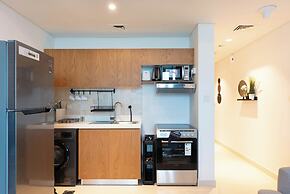 Bloomfields Premium STU Canal View