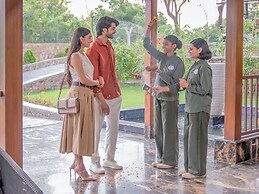 Tree of Life Amara Resorts & Spa Udaipur