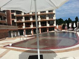 River Park - Menada Apartments
