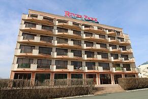 River Park - Menada Apartments