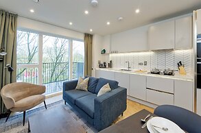 Colindale Avenue