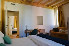 Nine Rooms Shared