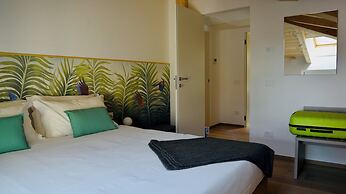 Nine Rooms Shared