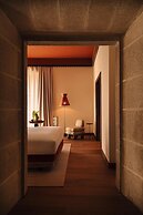 Palacio De Godoy Caceres, Curio Collection By Hilton