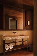 Palacio De Godoy Caceres, Curio Collection By Hilton