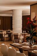 Palacio De Godoy Caceres, Curio Collection By Hilton