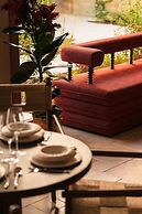 Palacio De Godoy Caceres, Curio Collection By Hilton