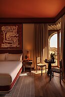 Palacio De Godoy Caceres, Curio Collection By Hilton