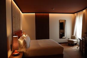 Palacio De Godoy Caceres, Curio Collection By Hilton