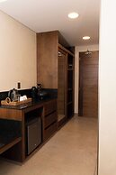 Hotel Zuma Colony