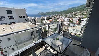 Elma Hotel
