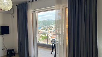 Elma Hotel