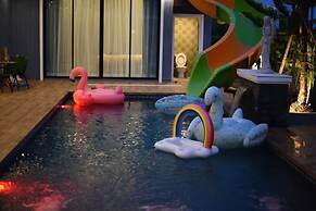 Orange Private Pool Villa, Near Cham Am Beach