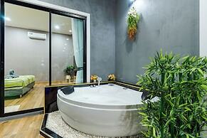 Orange Private Pool Villa, Near Cham Am Beach