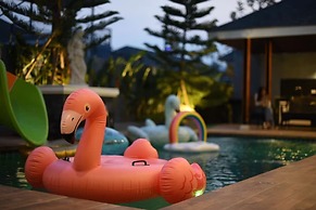 Orange Private Pool Villa, Near Cham Am Beach