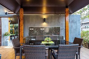 Orange Private Pool Villa, Near Cham Am Beach