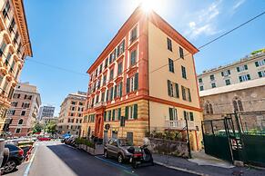 Central Flat In Genova