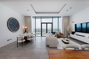 Refined 3BR Apt w Beach Access at The Palm