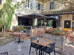 hotel les platanes