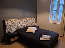hotel les platanes