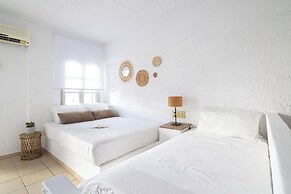 Hesperia Apartments