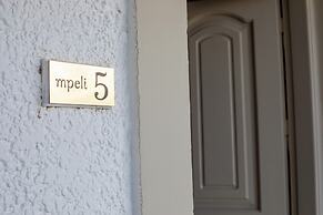 Hesperia Apartments
