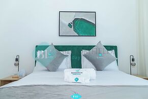 Bloomfields Modern 1BR in Thalassa