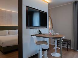 Mövenpick Hotel Bari