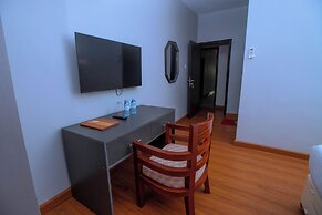The Mansion Hotel