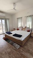Divyaras Resort