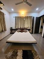 Divyaras Resort