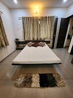 Divyaras Resort