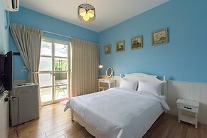 Summer Breeze Inn