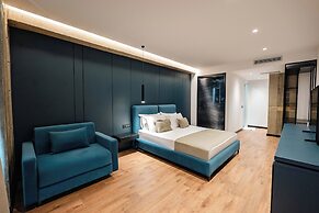 Cuni Luxury Hotel