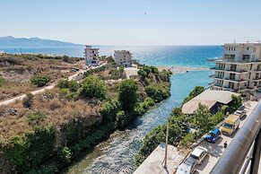 Cuni Luxury Hotel