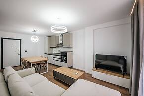 Cuni Luxury Hotel