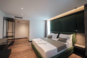 Cuni Luxury Hotel