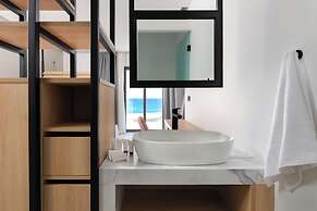Paralos Rodos Lifestyle