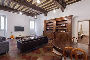 Piazza Navona Charming Large Apartment