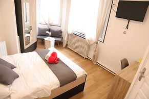 Hotel & Restaurant ISVARA