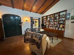 Casa Vimeiro Sleeps 2 With Pets