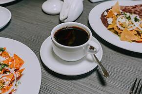 HOTEL ROYAL GARDEN TUXPAN