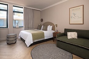 Charles Hope Boutique Hometel